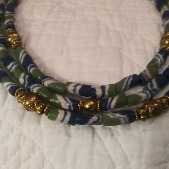 NWOT Harrod's Glass Bead Necklace w/ Gold Accents- Never Worn - Picture 2 of 7
